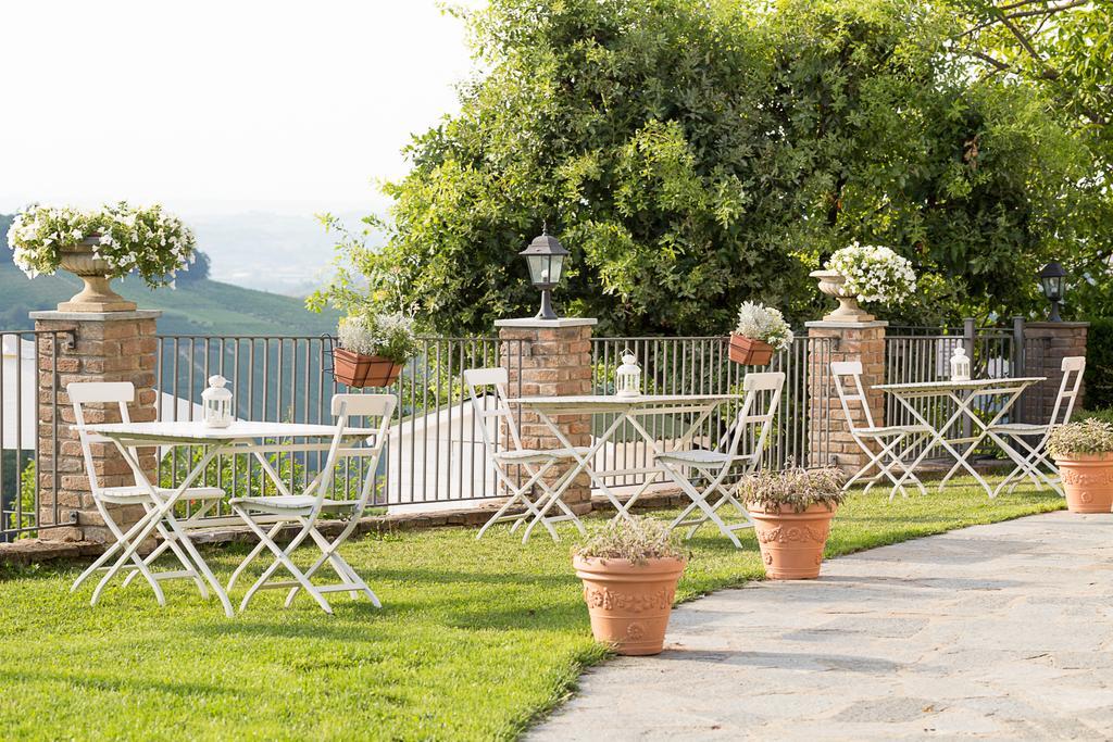 Locanda San Giorgio Neviglie Exterior foto